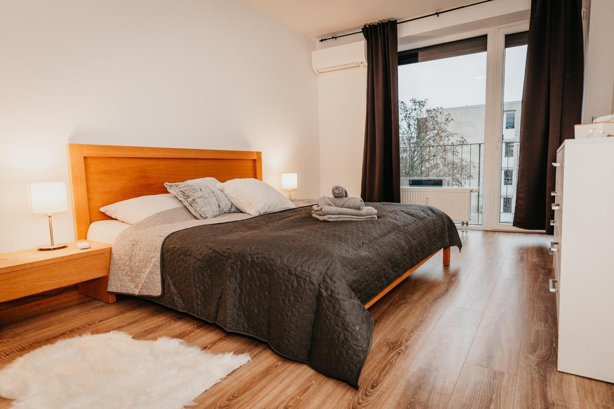 Old Town City Center Apartment 2 - Private Parking Included Kosice Exterior photo